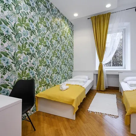 Хостел Royal Rooms***