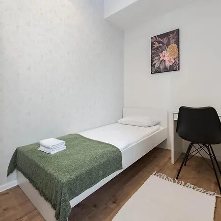 호스텔 Royal Rooms*** *