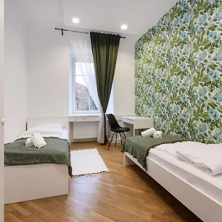 Royal Rooms*** Vandrarhem *