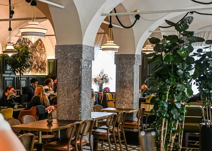 Hostel Royal Rooms*** *