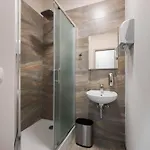 Хостел Royal Rooms*** *