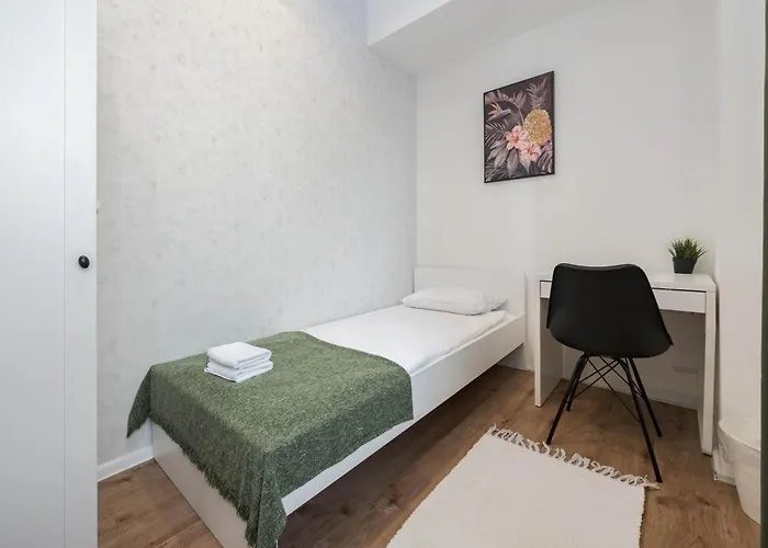 Hostel Royal Rooms*** *